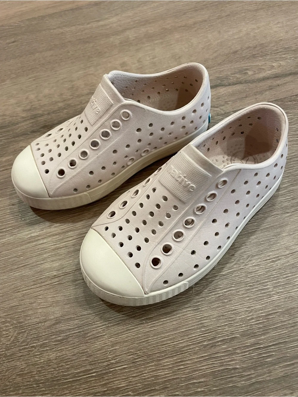 Native Kids Shoes - Light Pink and White Slip-On Sneakers